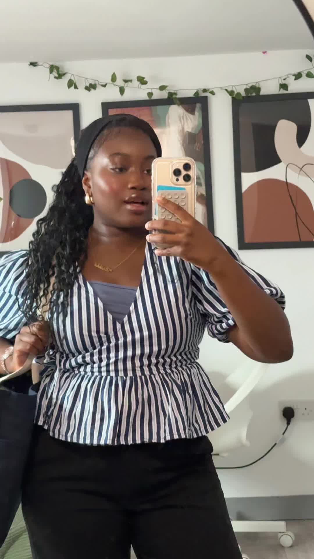 @Laylay