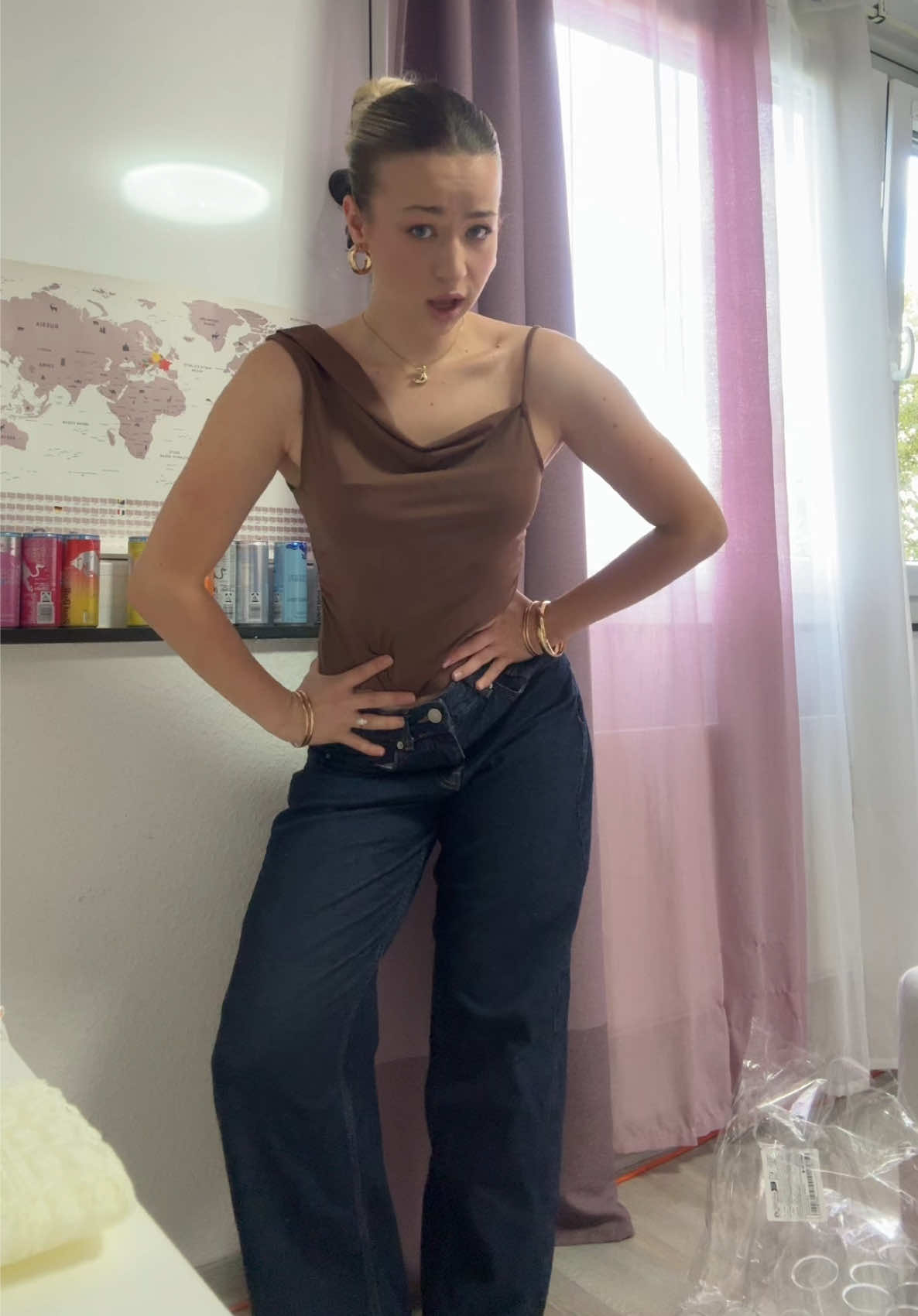 @Amiraa