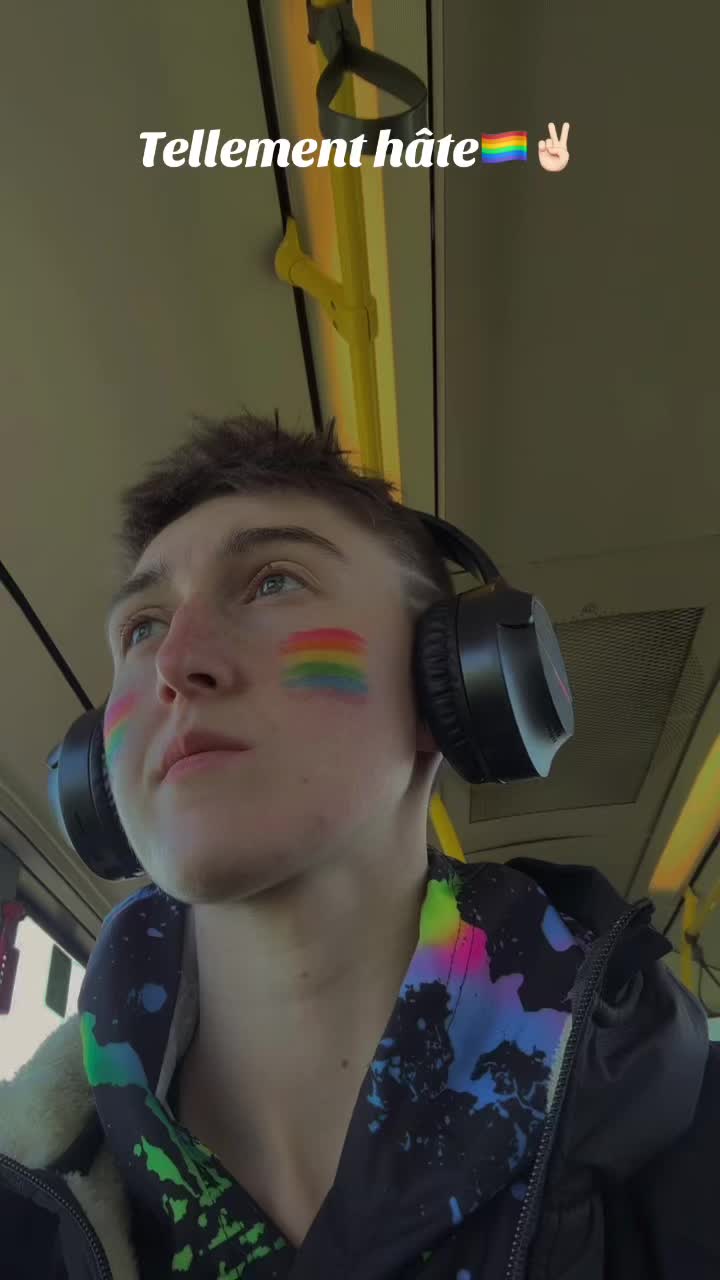 @Mélissa Vincent🥀🏳️🌈