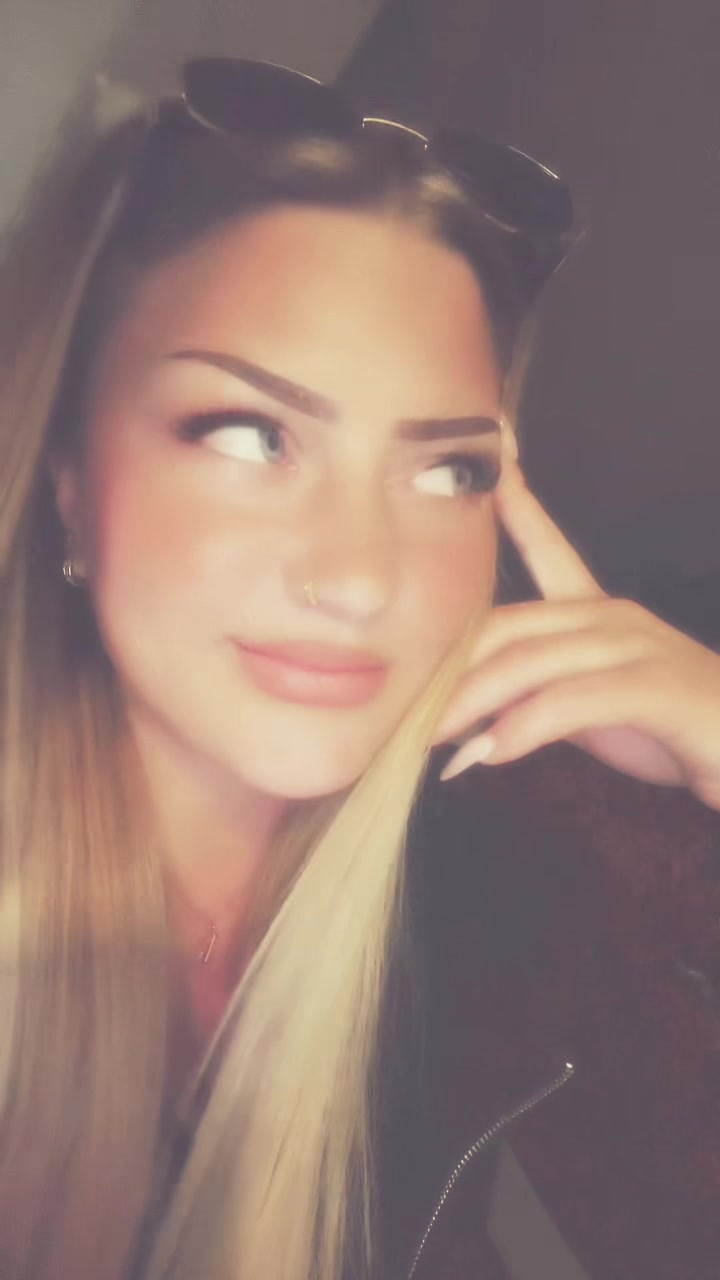 @Lisa_