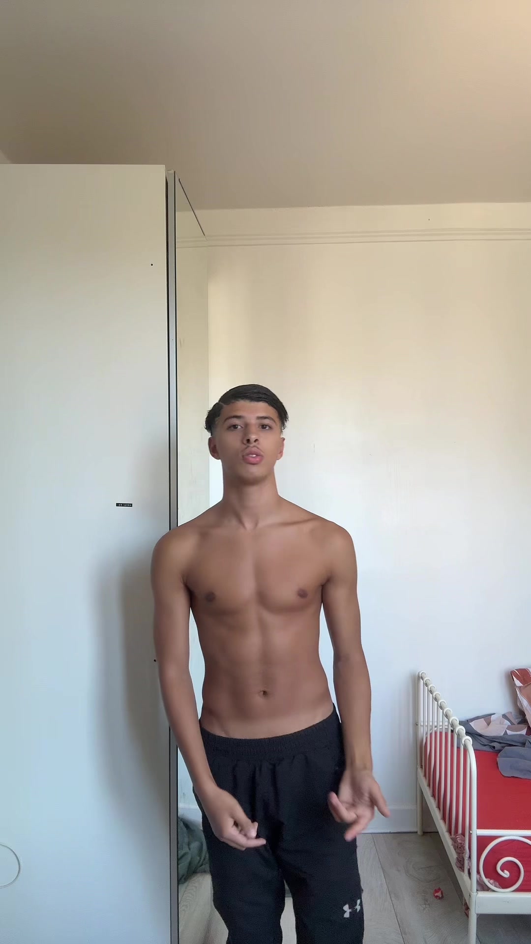 @Younes b🇩🇿
