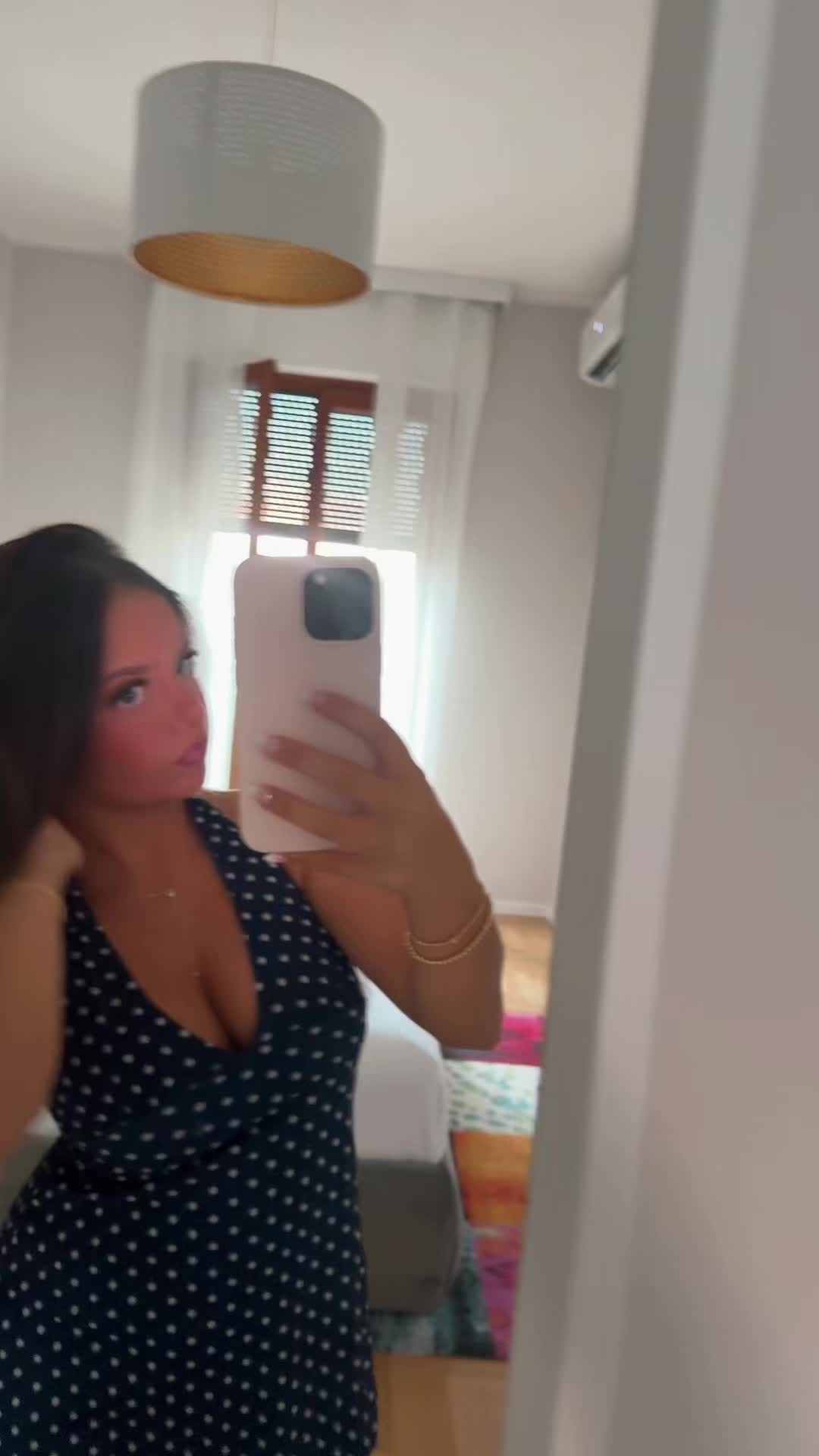 @livcollins