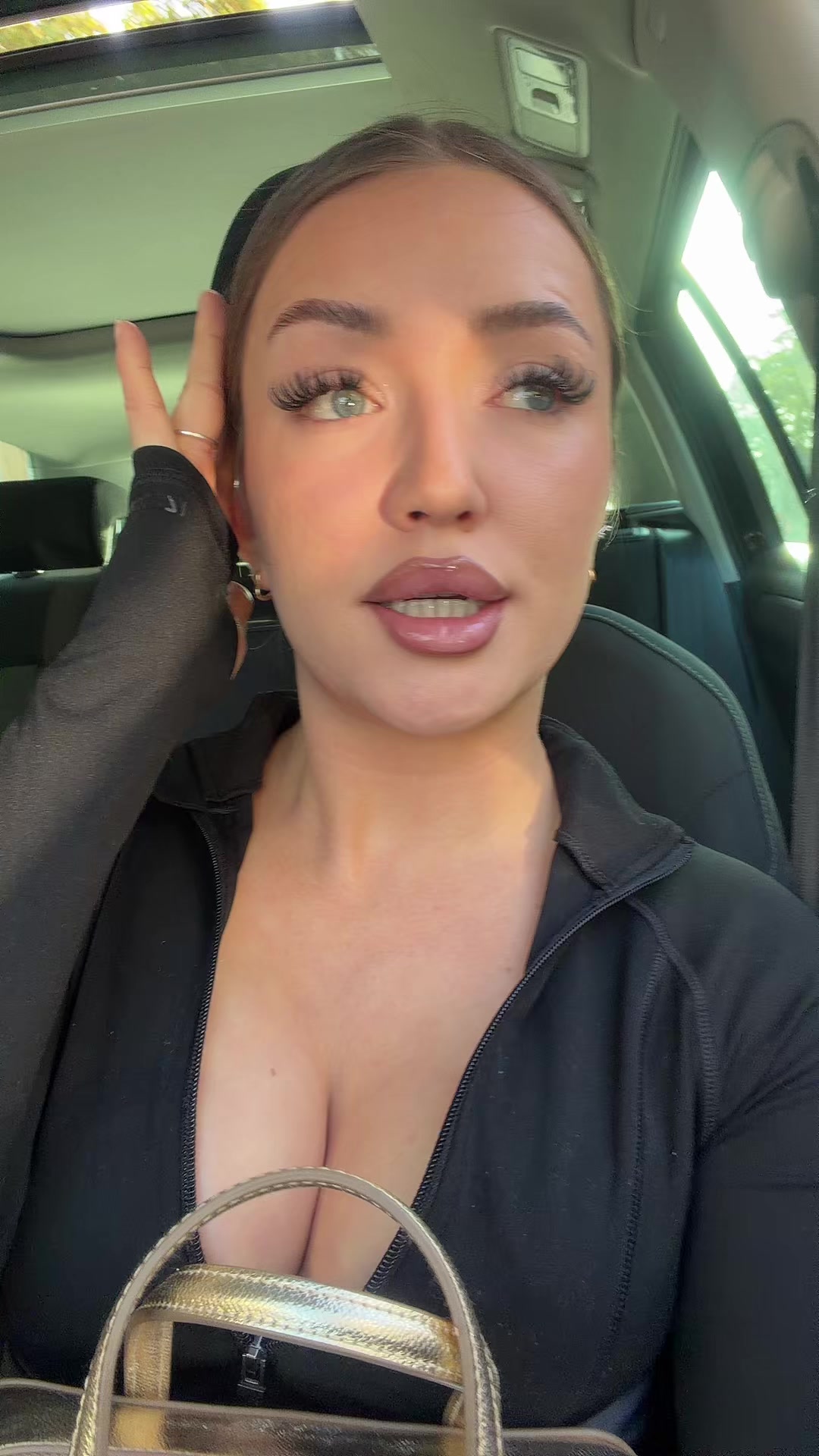 @livalyena