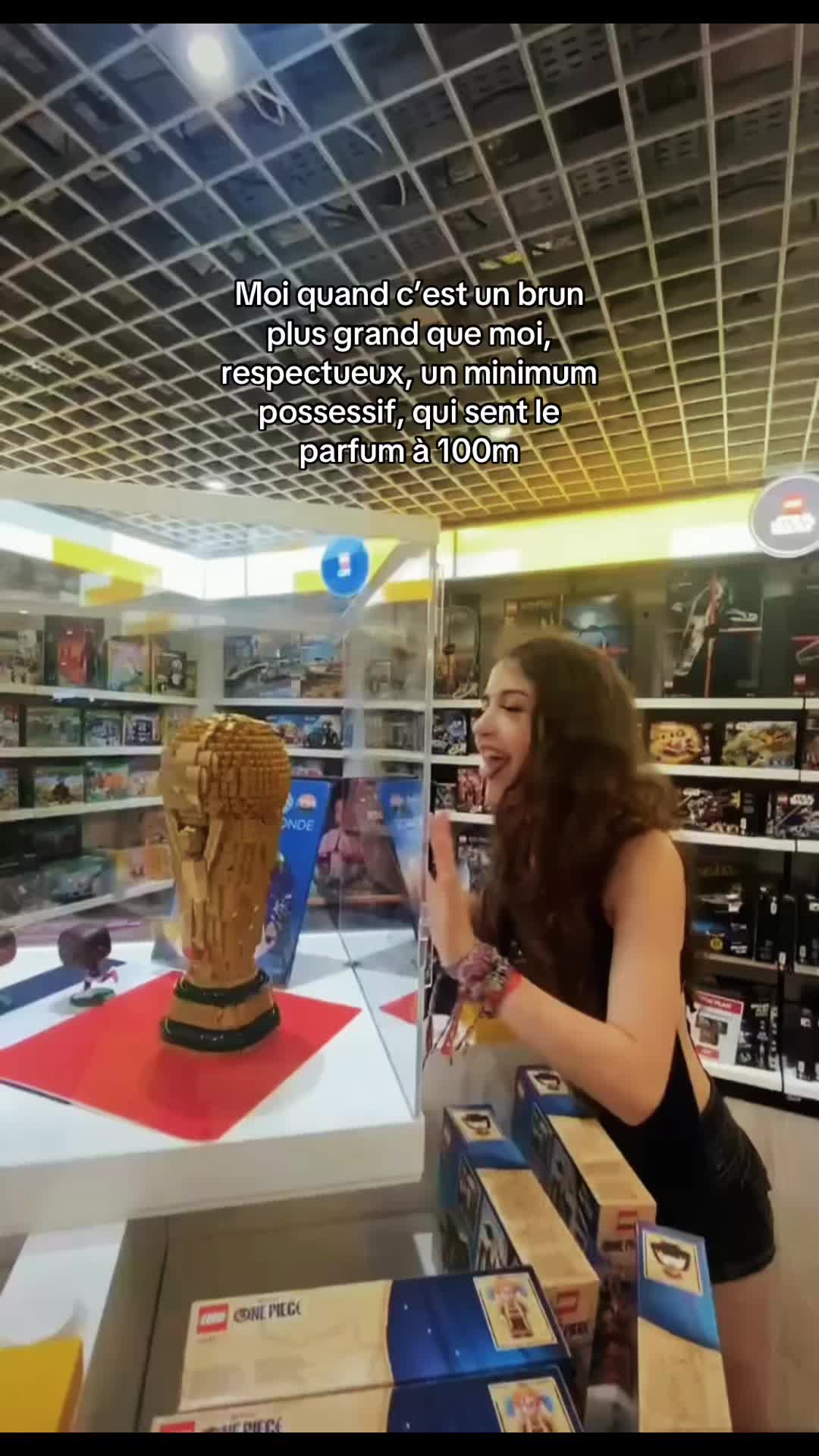 @Romy_{69}_