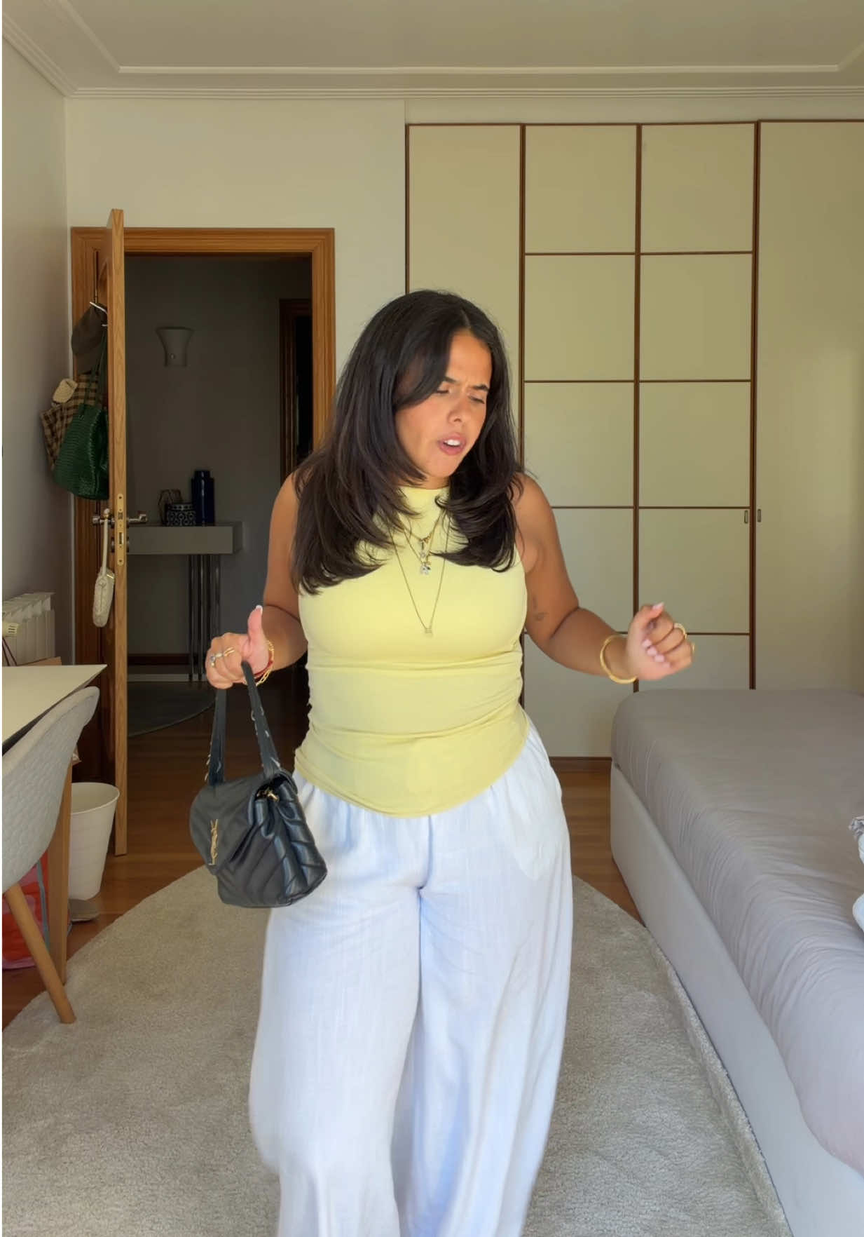 @nenas teixeira