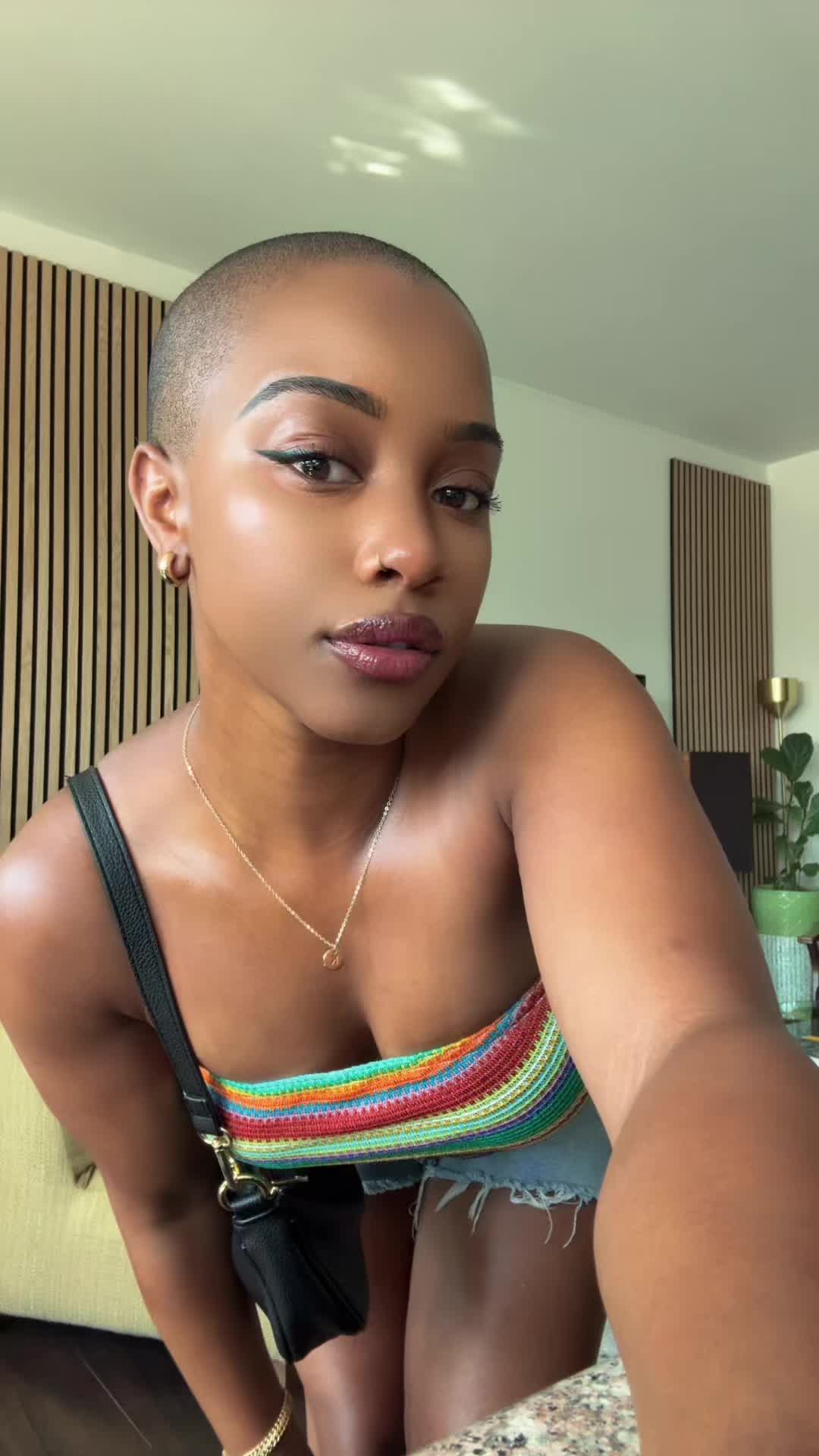 @kaylaballooou