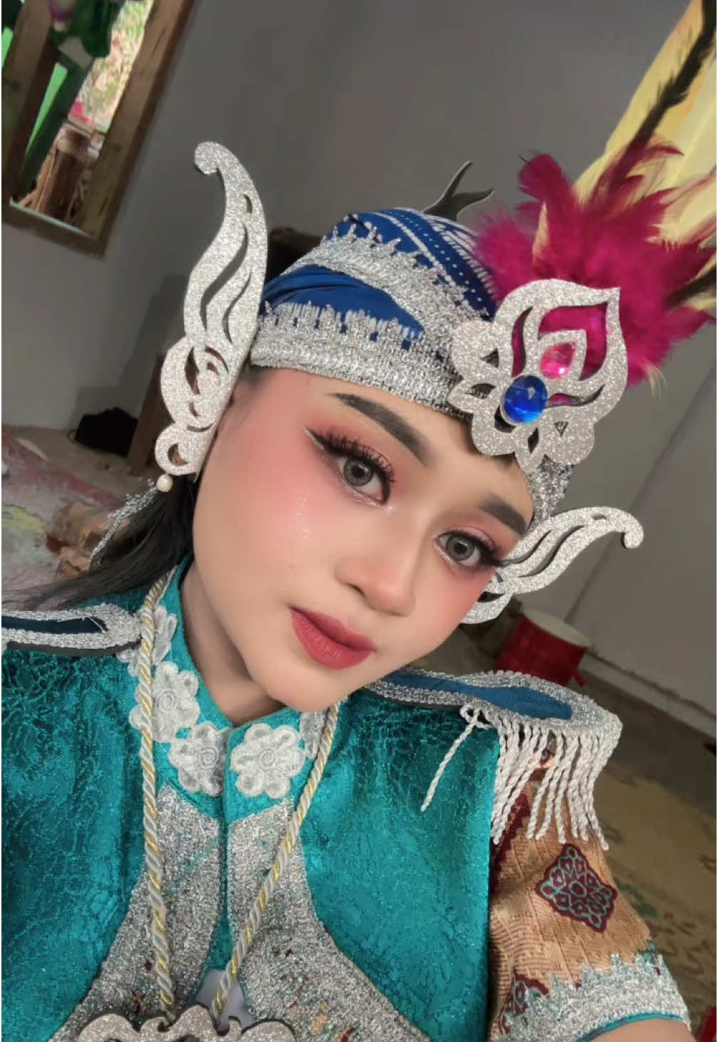@Ara Tiara