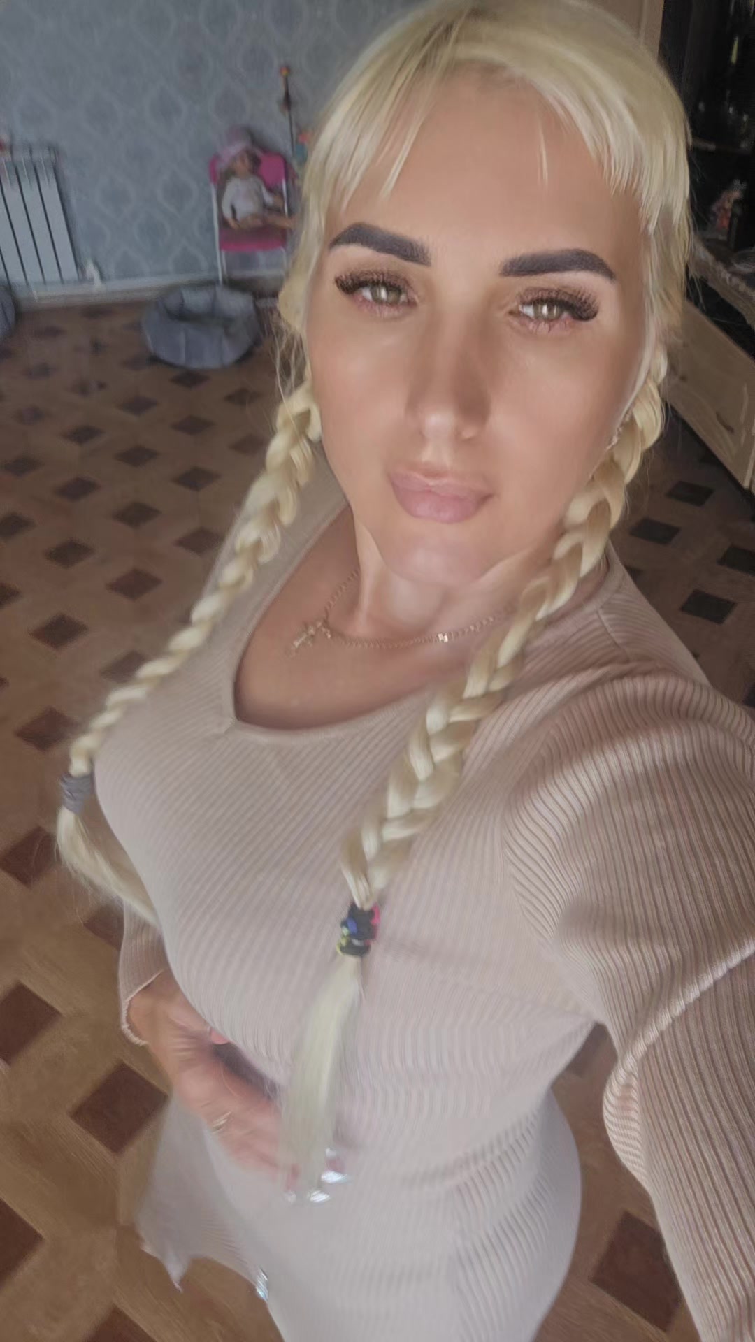 @Arina_11_007