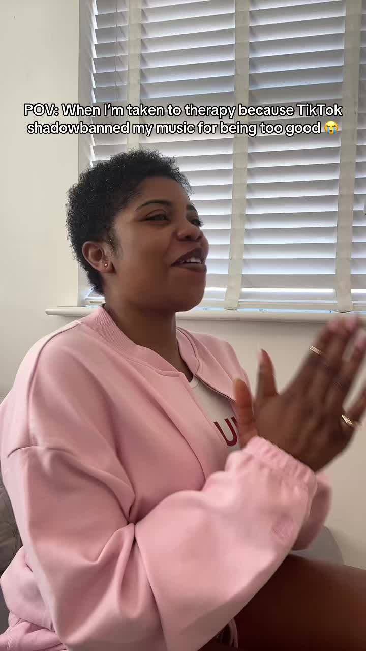 @ENDEE TheVibeQueen🎙️👑