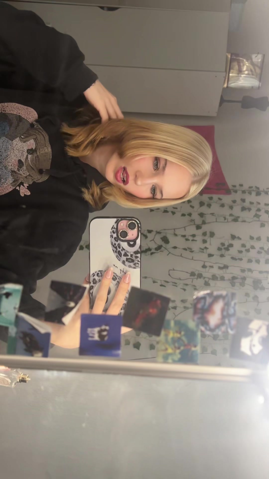 @🦢