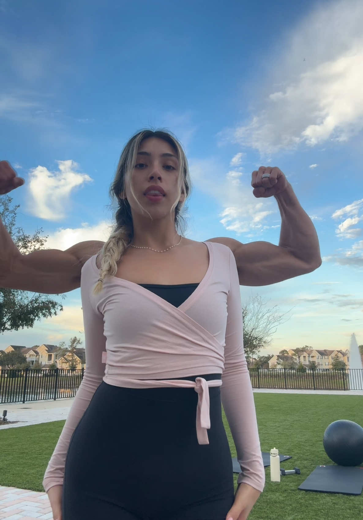 @Kiki