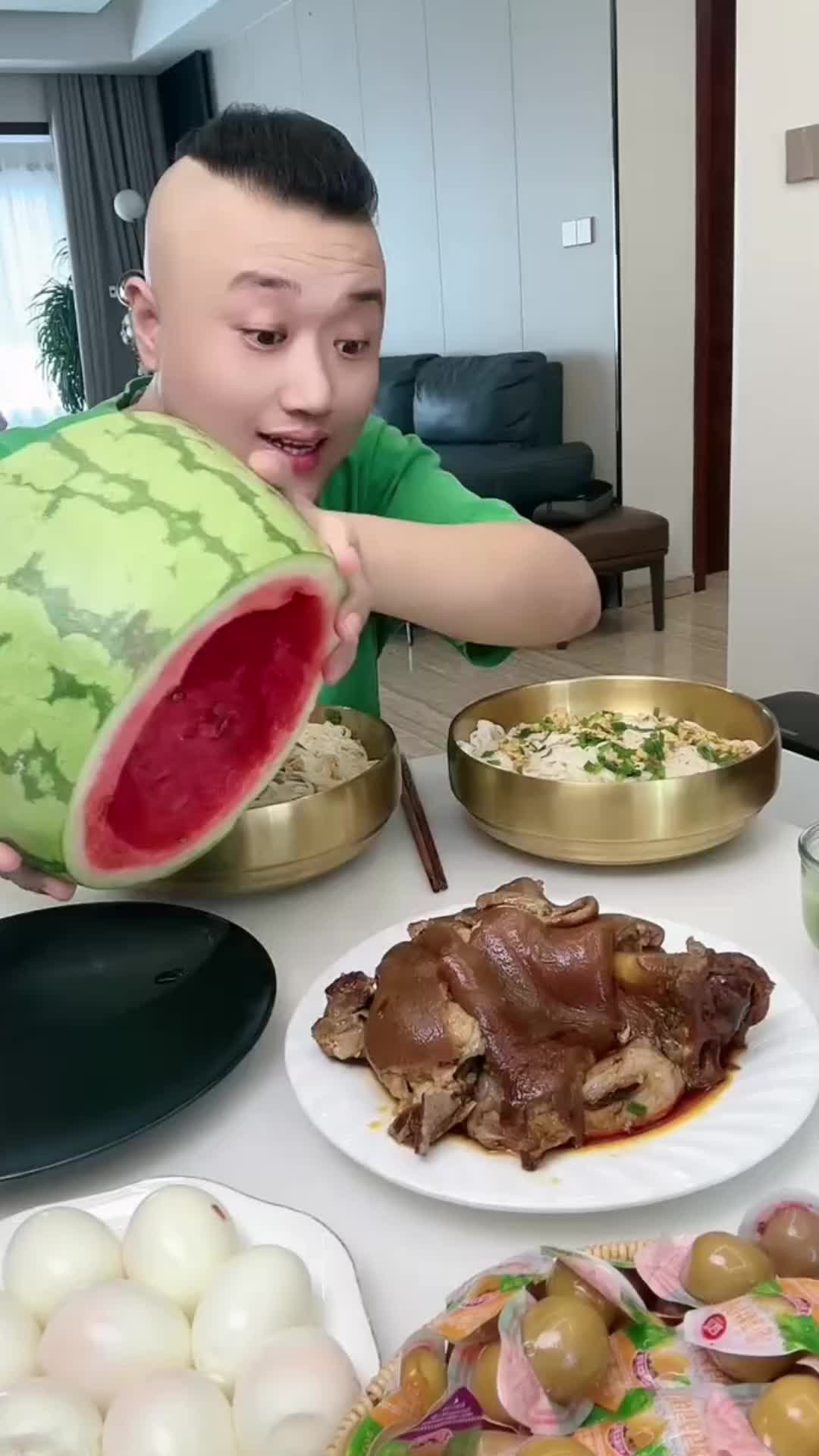 @foodmukbang