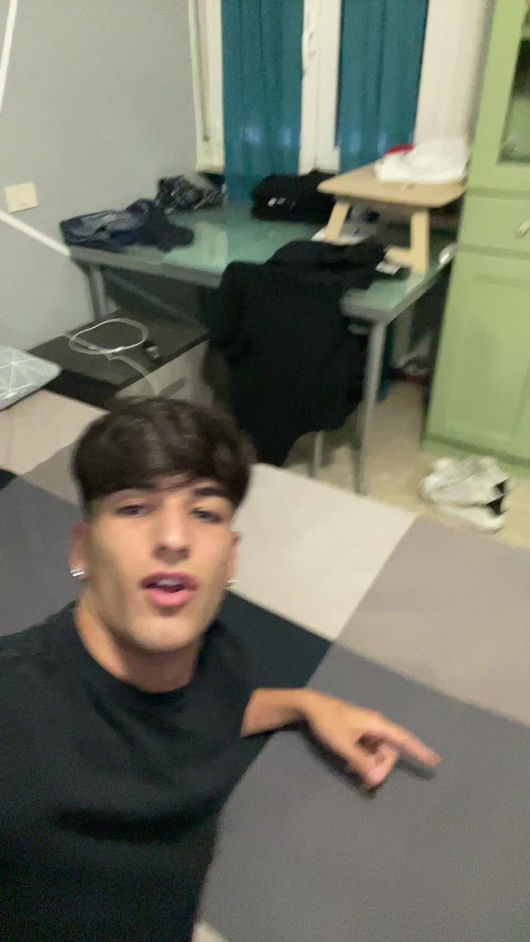 @Angelo🏴