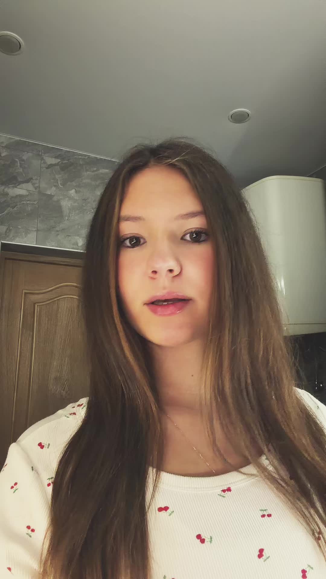 @настя🪽