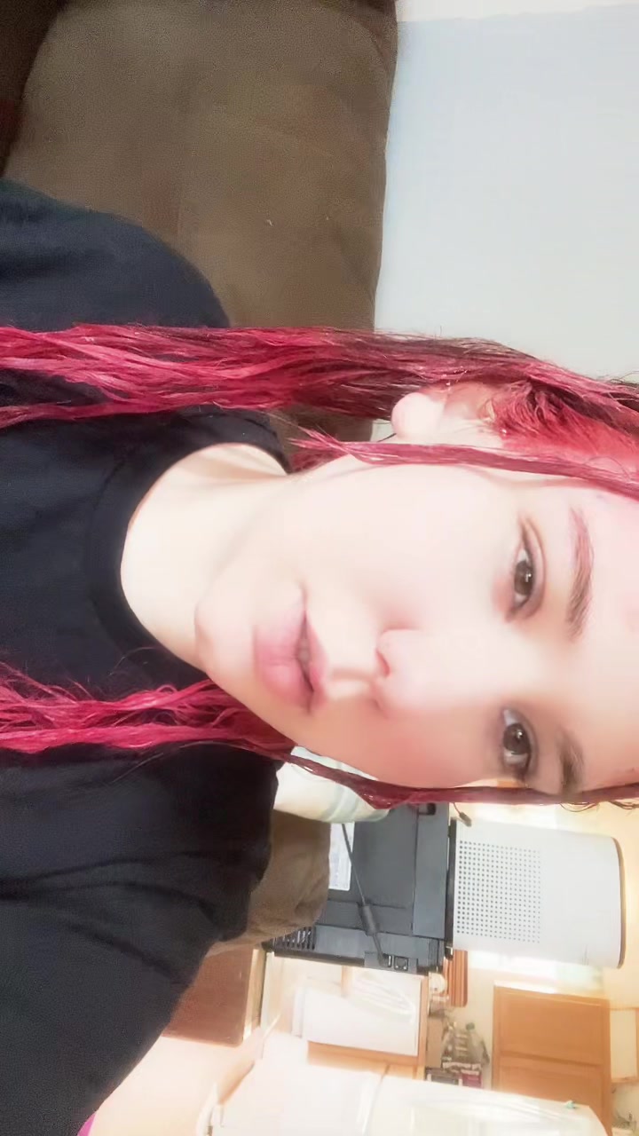 @Lily🥀