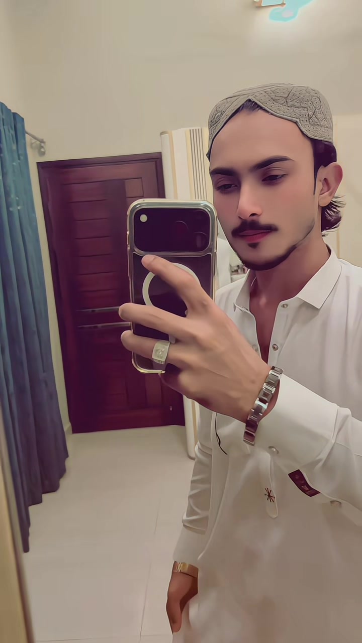 @🦂ᗷᗩᗷᗩ—یار باش🦅