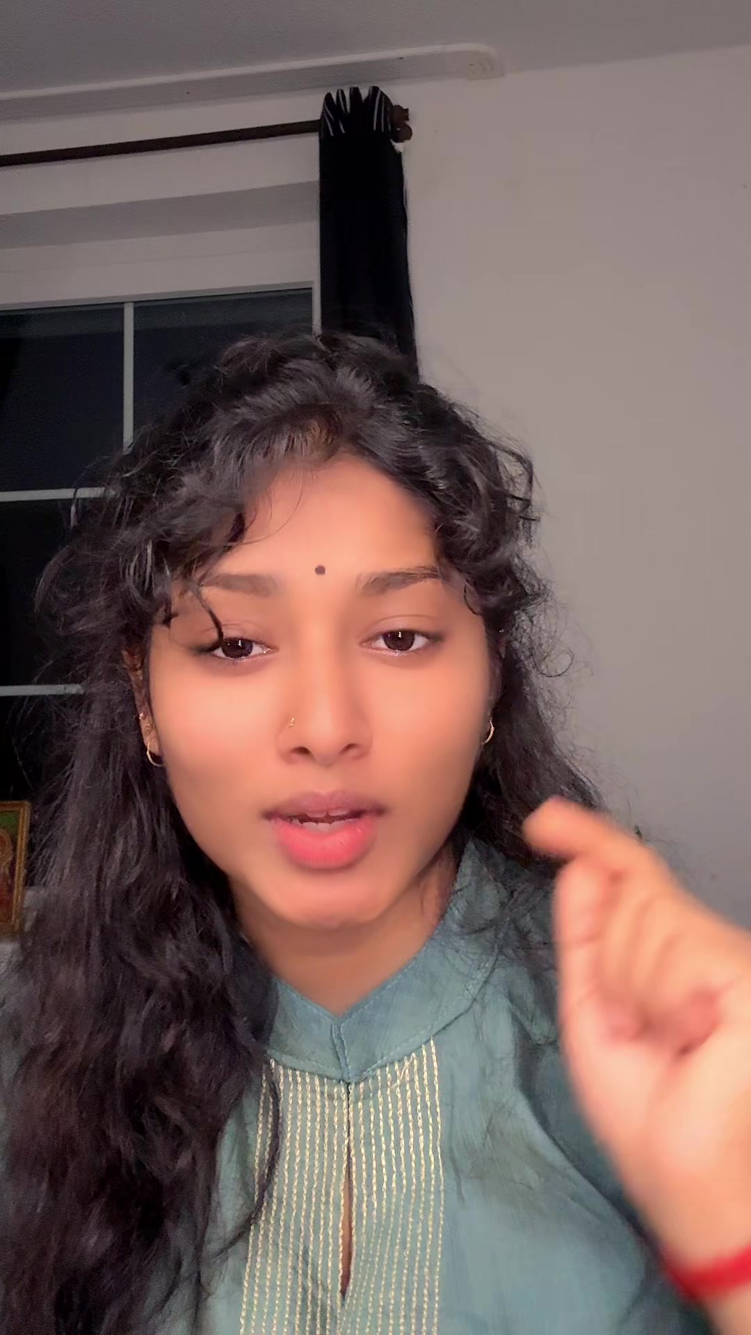 @sanuja(^&bull;.&bull;^)