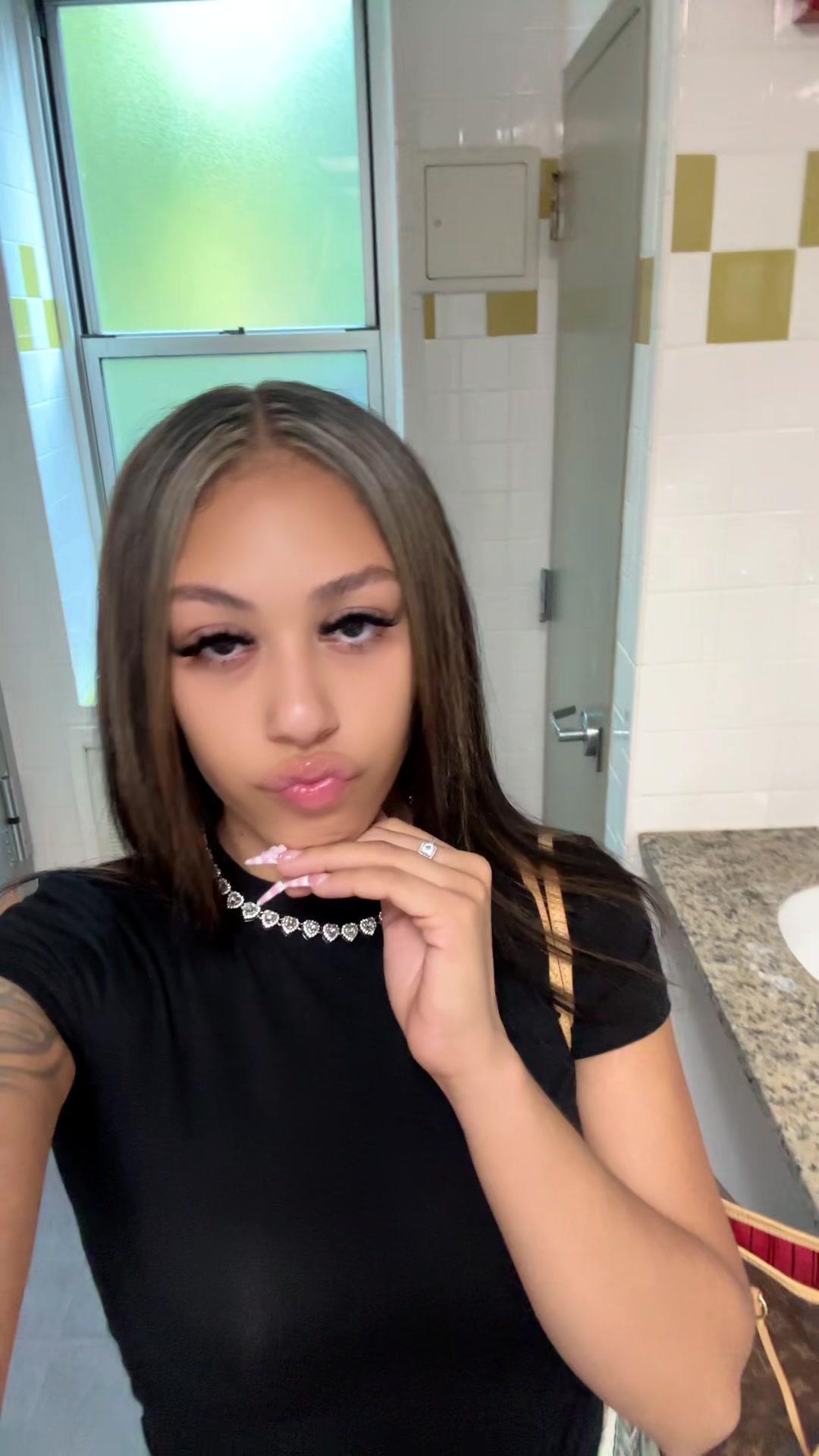 @🎀
