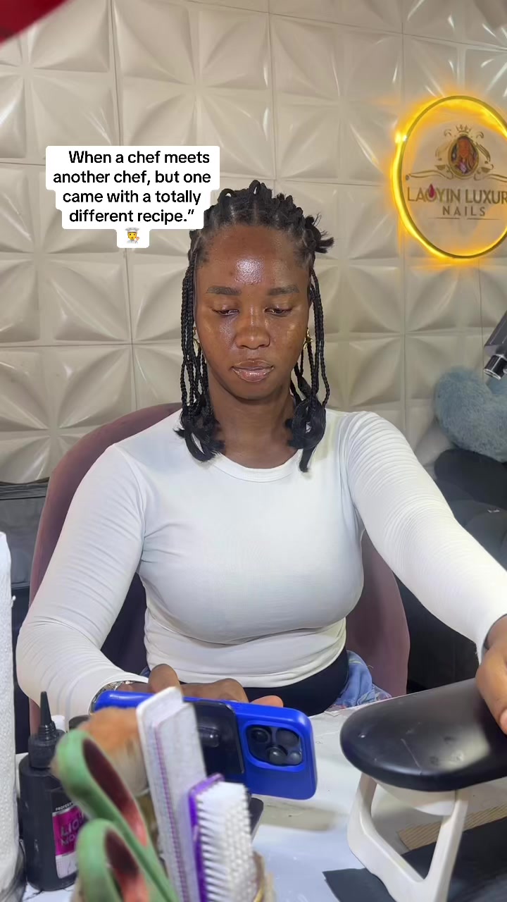 @NAIL TECHNICIAN IN IBADAN
