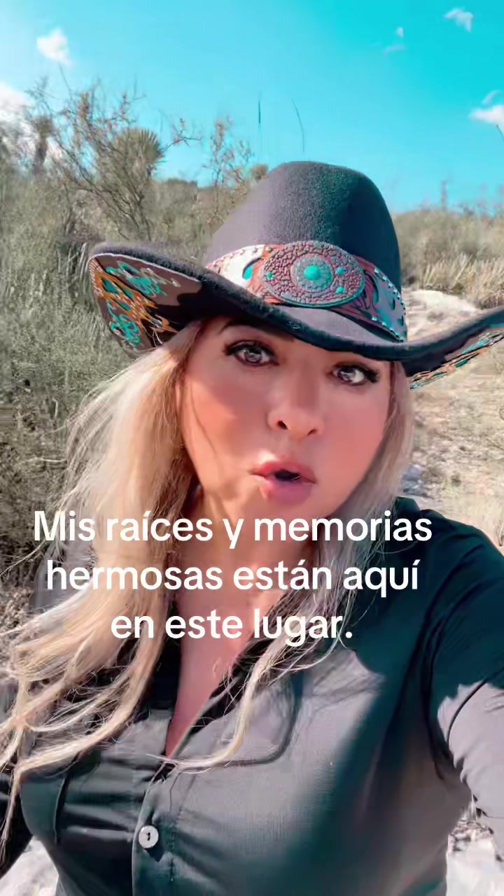@🌹🍸Jessica🎼🩶♌️