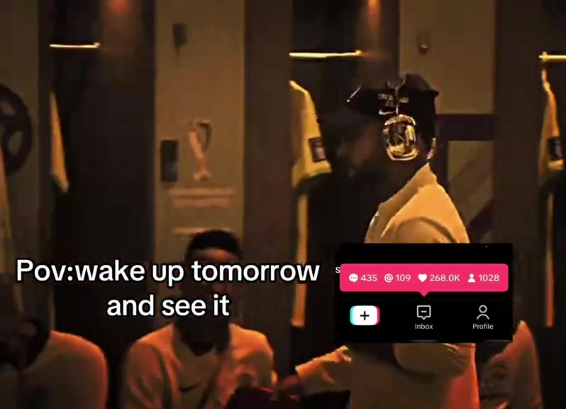 @✦
