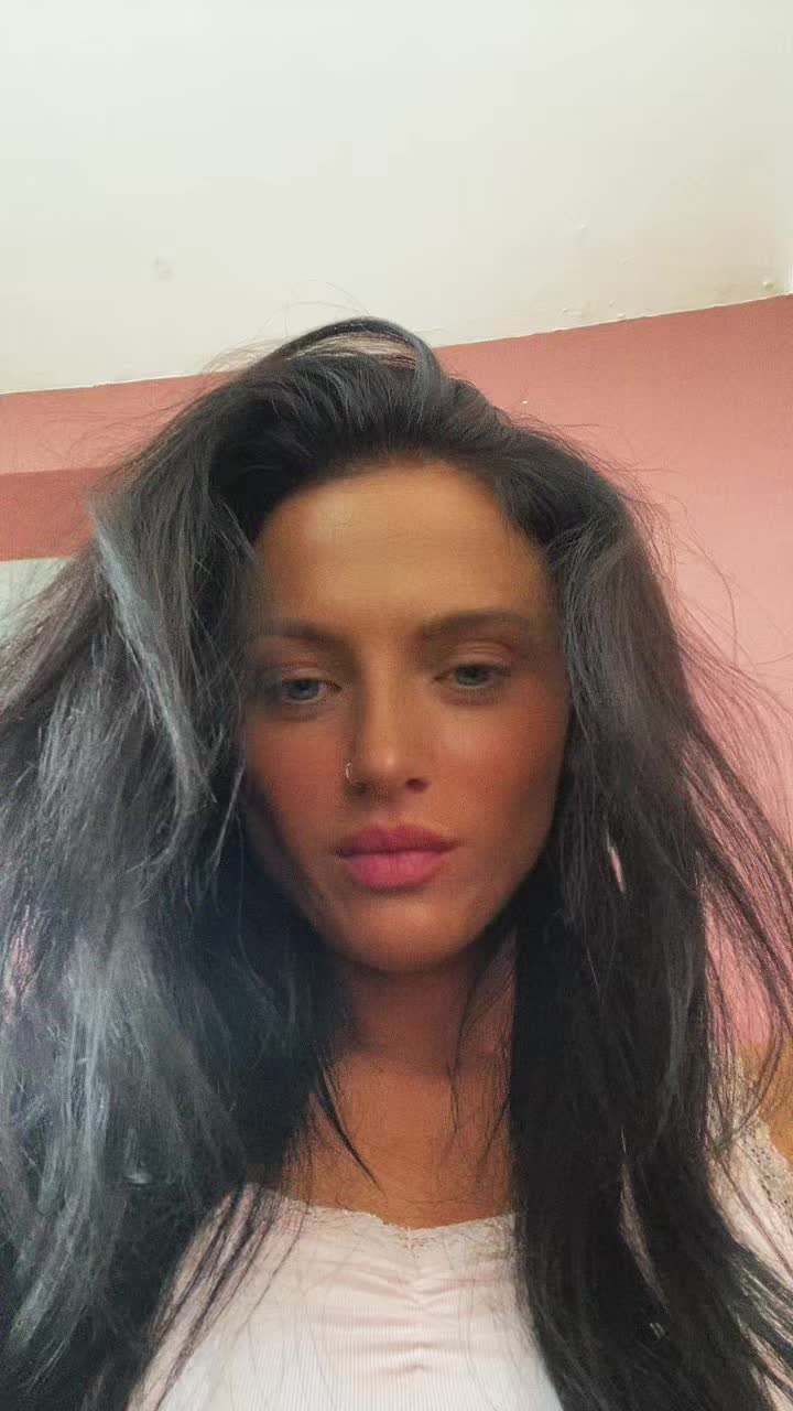 @ELLA 💜