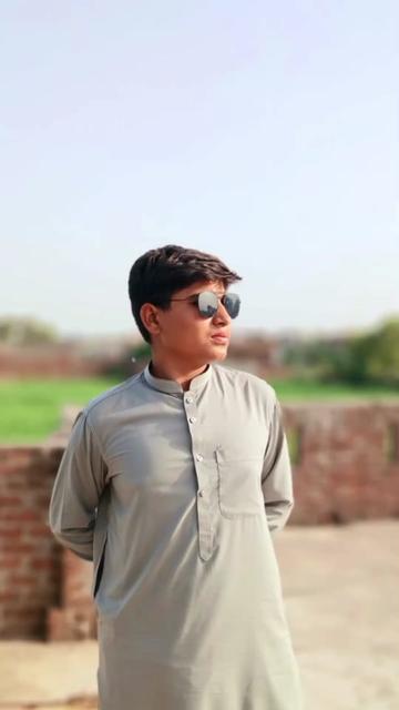 @ولید راٹھی 🦅