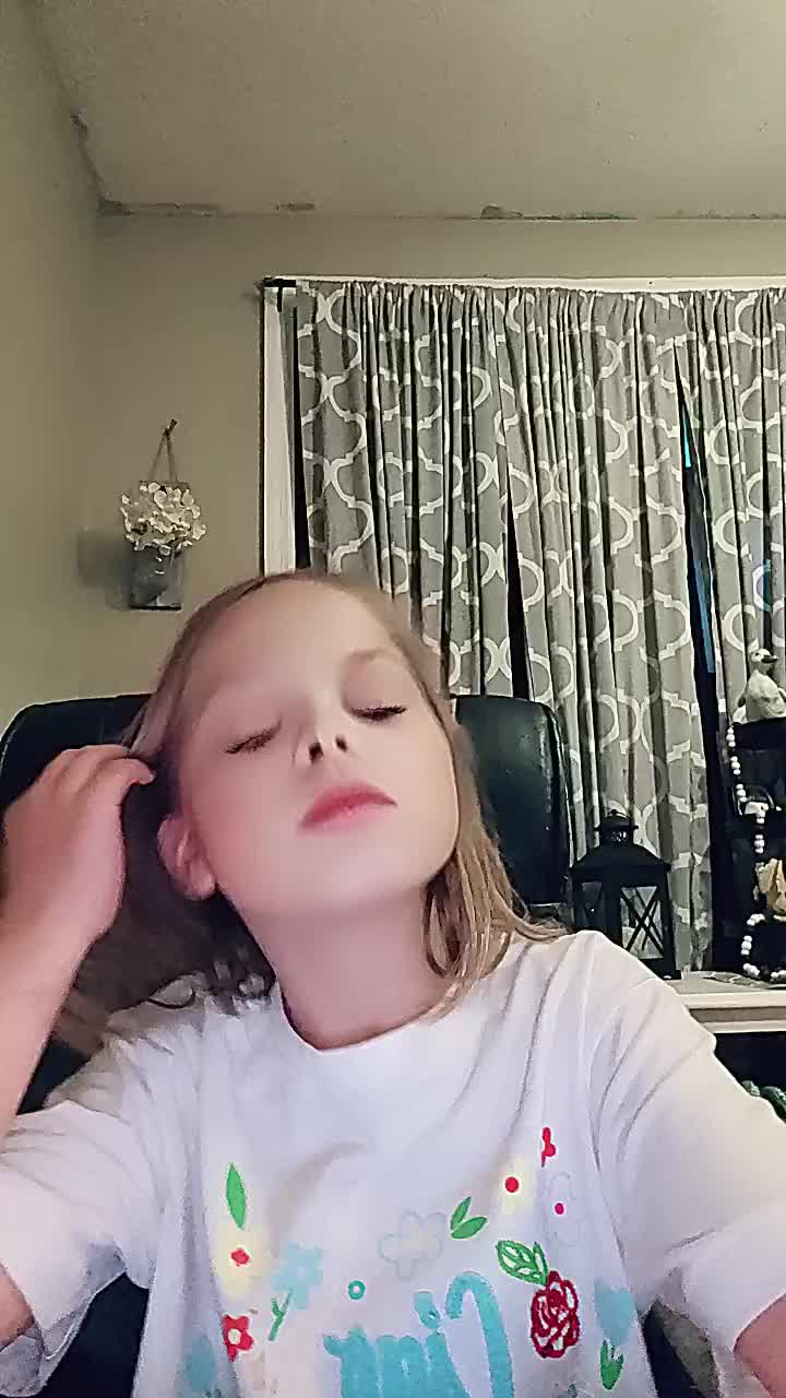@CaseyRenee❌