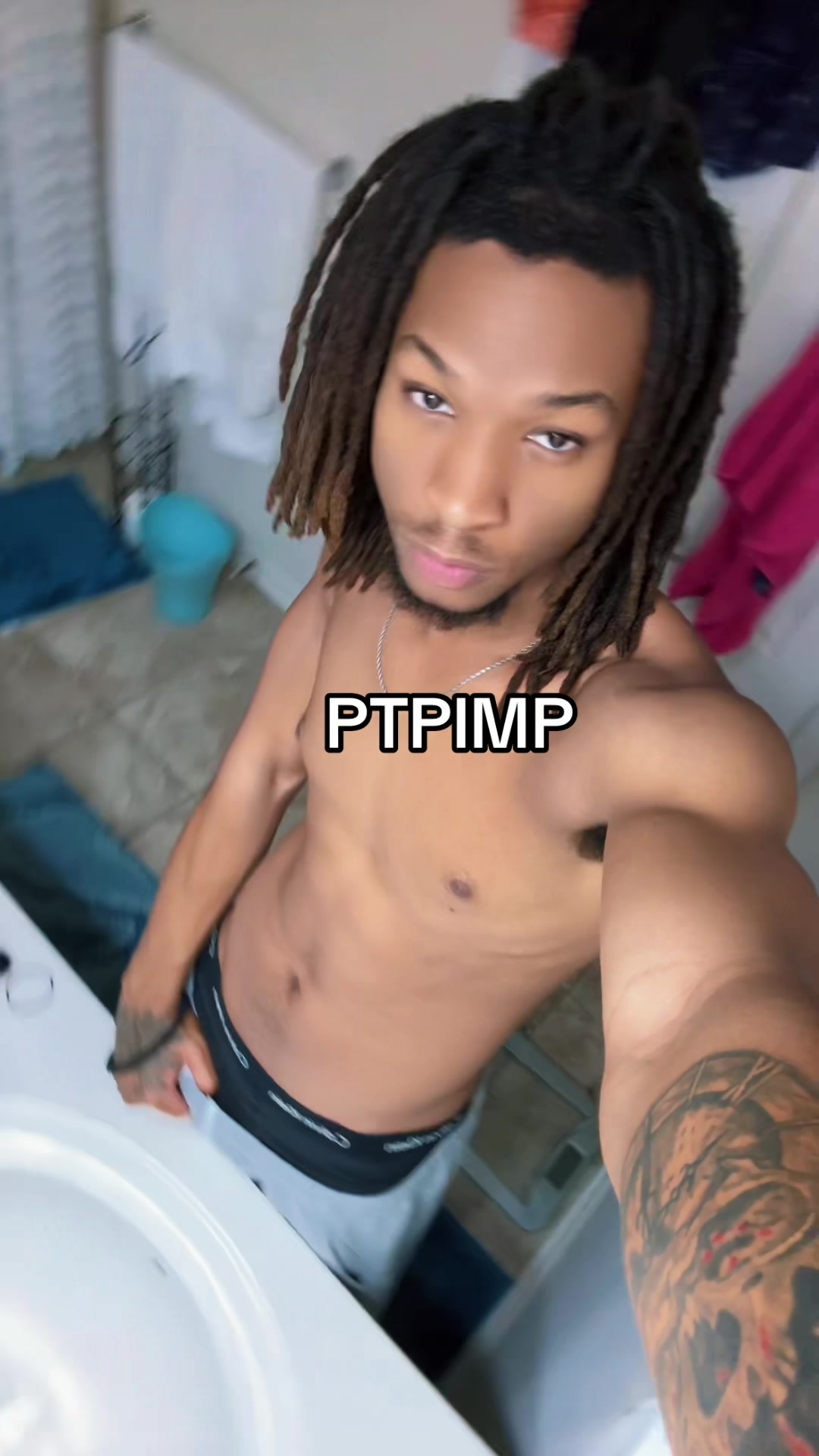 @str8fetti