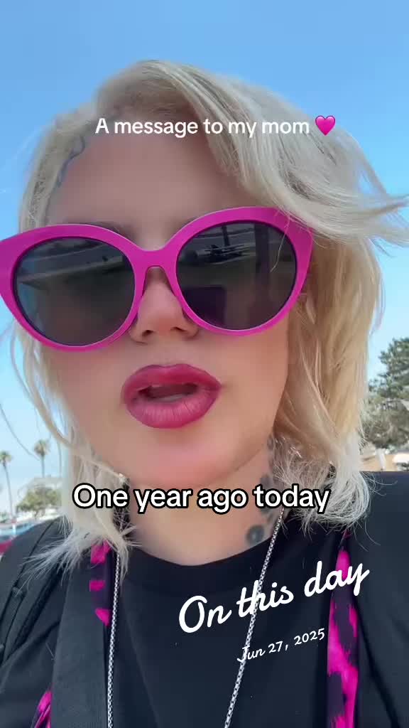 @CaptainBella