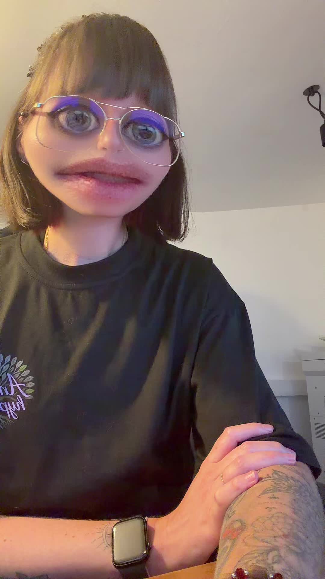 @Amélie l’Hypnotiseuse ✨
