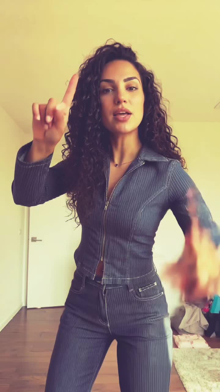@realnora