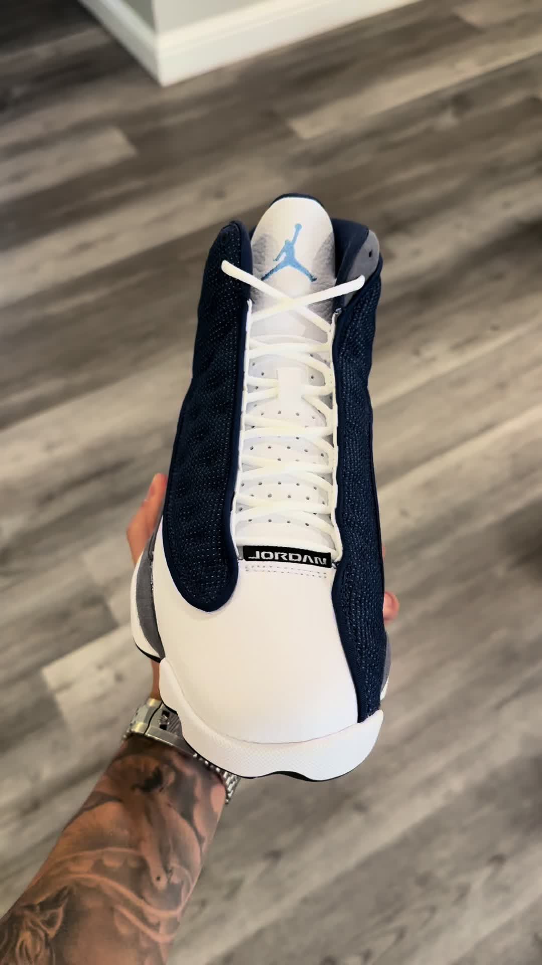 @levelupkickz