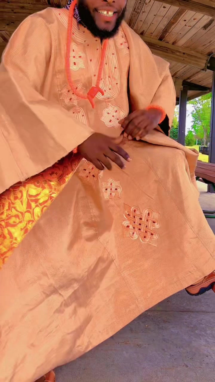 @Mwezi Gisabo