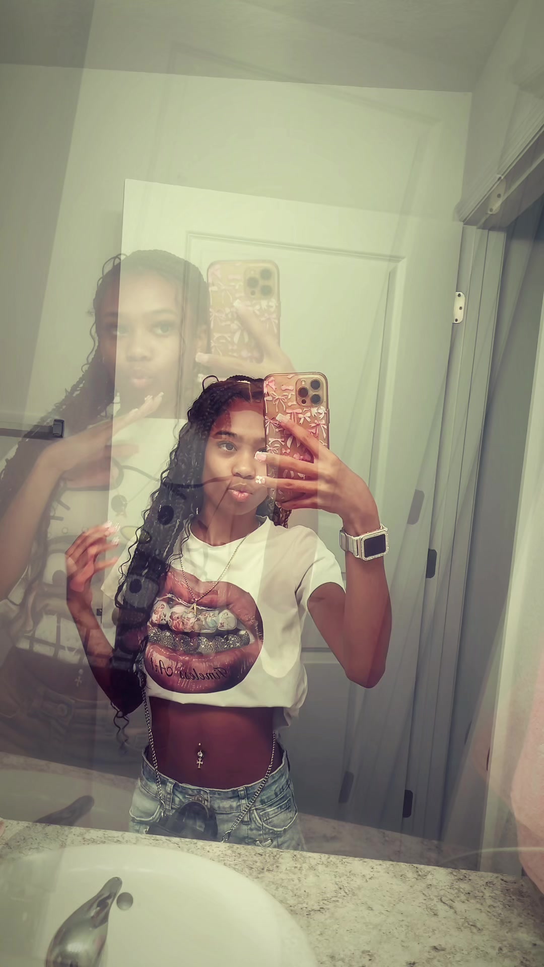 @pr3ttyliyah4