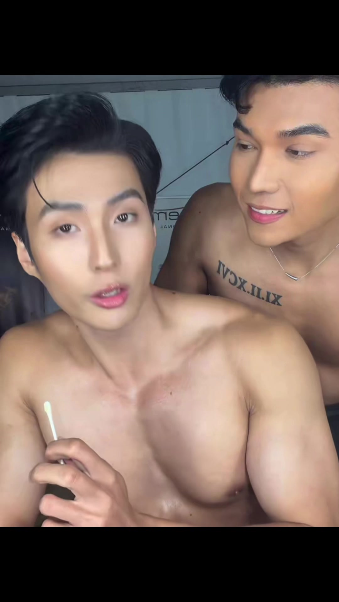 @Aura Beauty