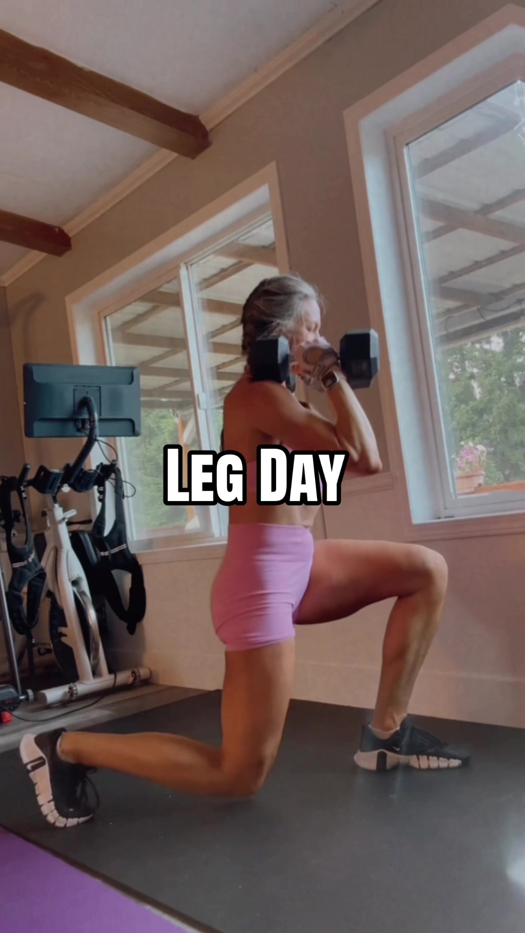 @happilyfitleslie