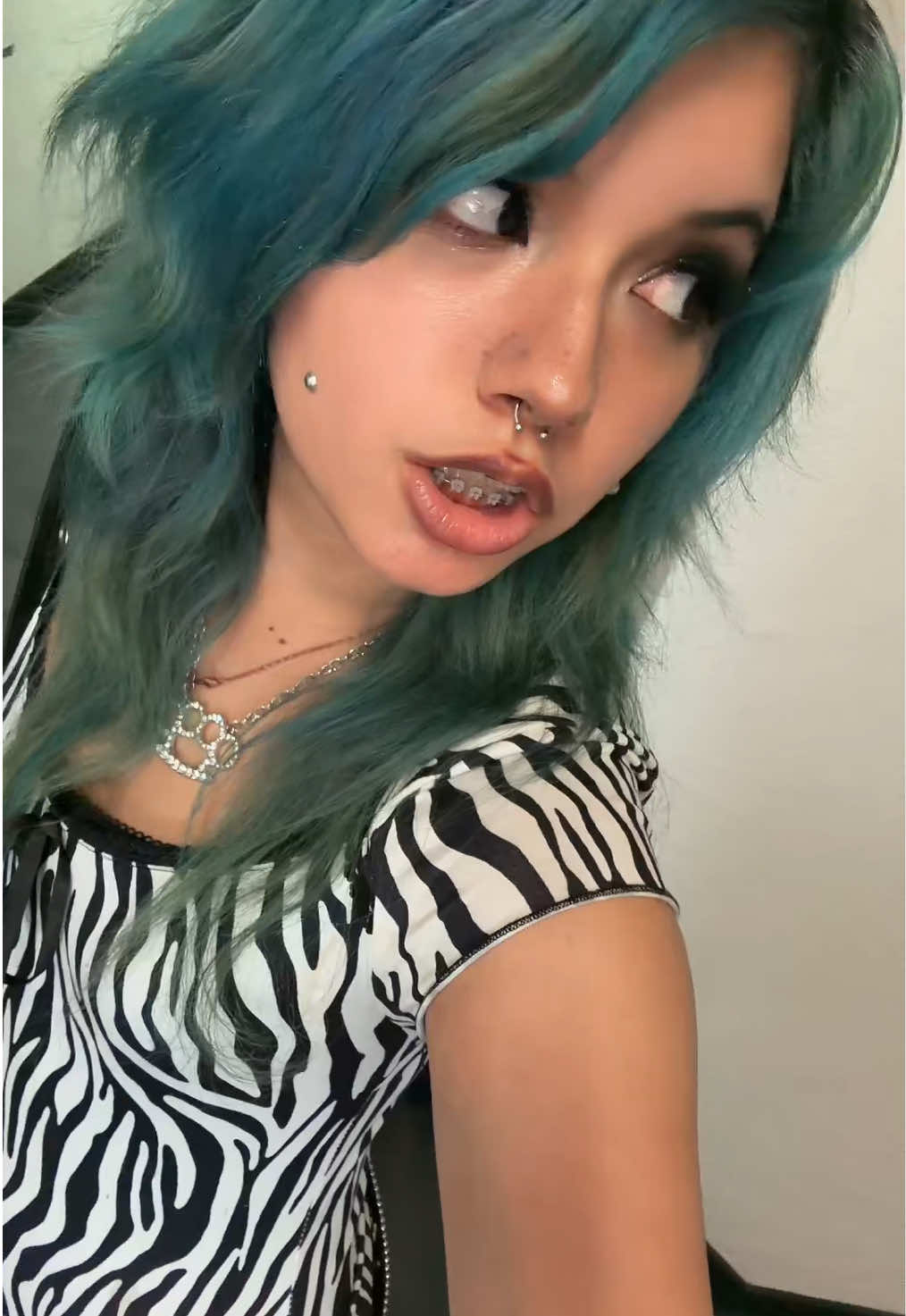 @dyinglivegirl