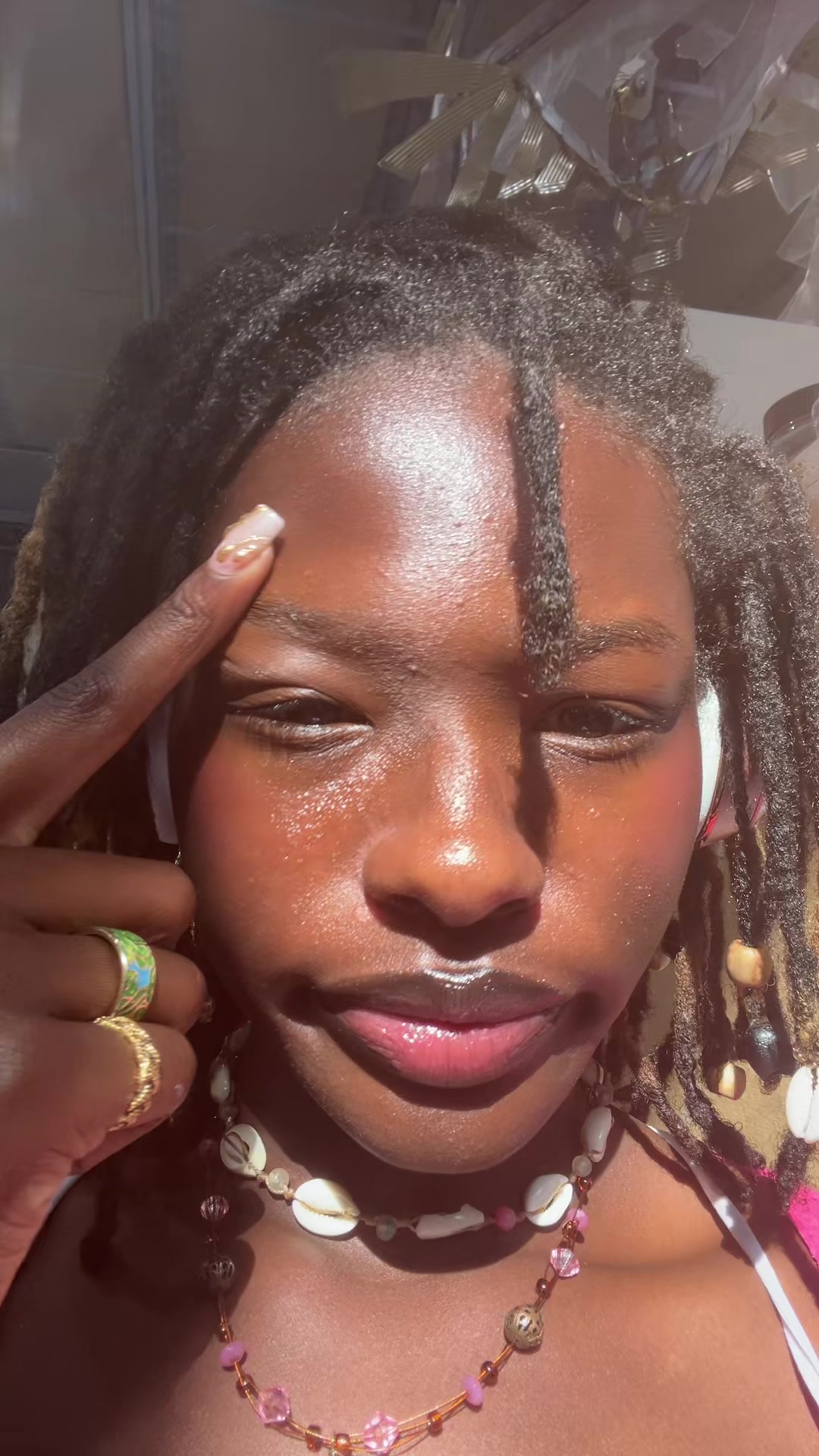 @🫶🏾