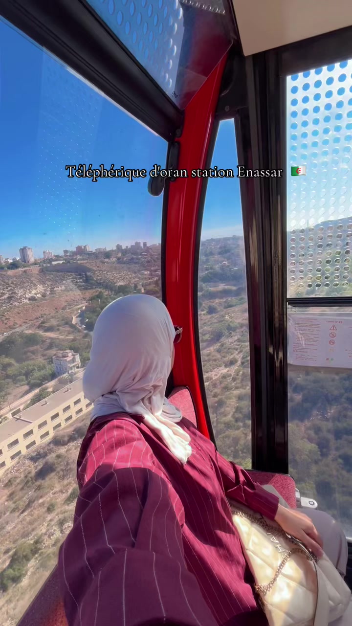 @chaimaa.travels