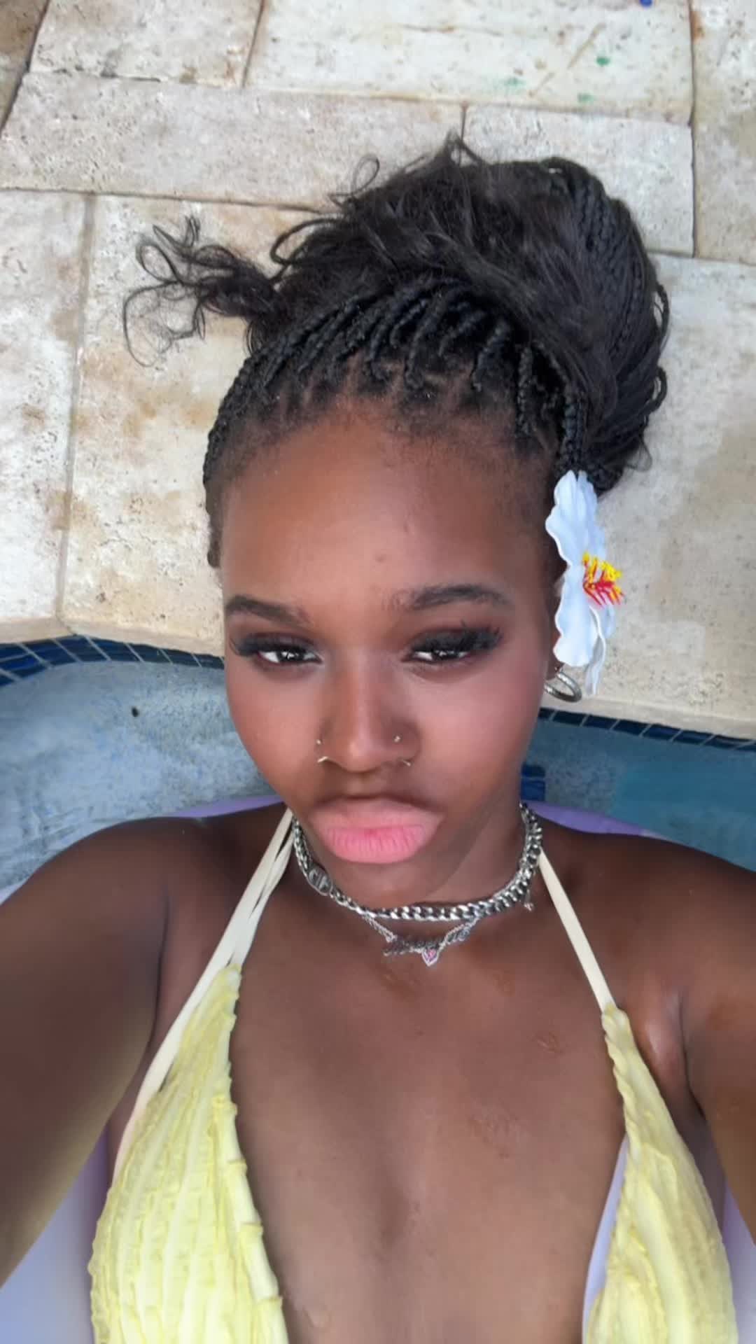 @Lorkenzie_