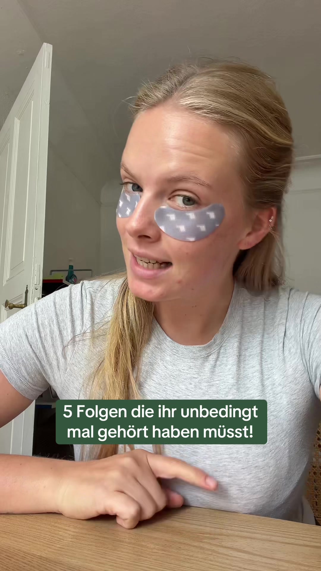 @She‘s Talking!