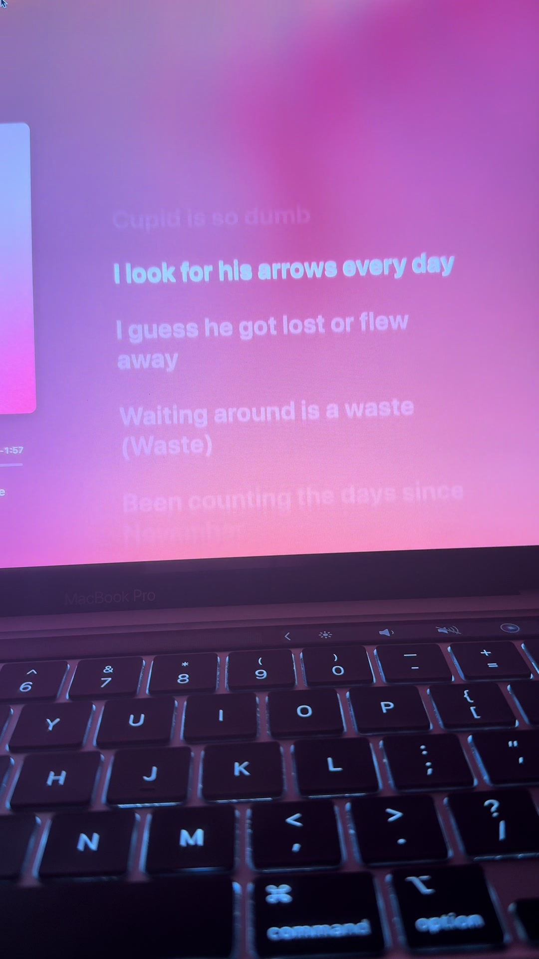 @R. 🎧🎵