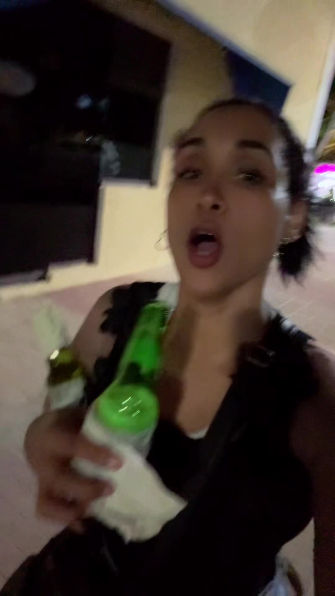 @🦋Genesis la más viral 🦋