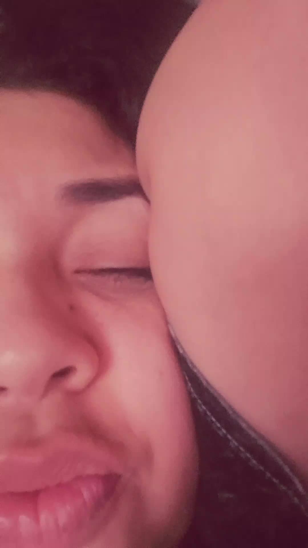 @nazarethflores.@01