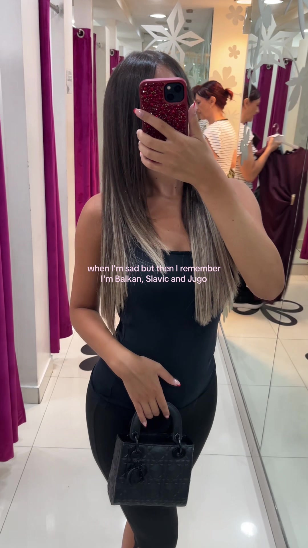 @𝒜𓃮