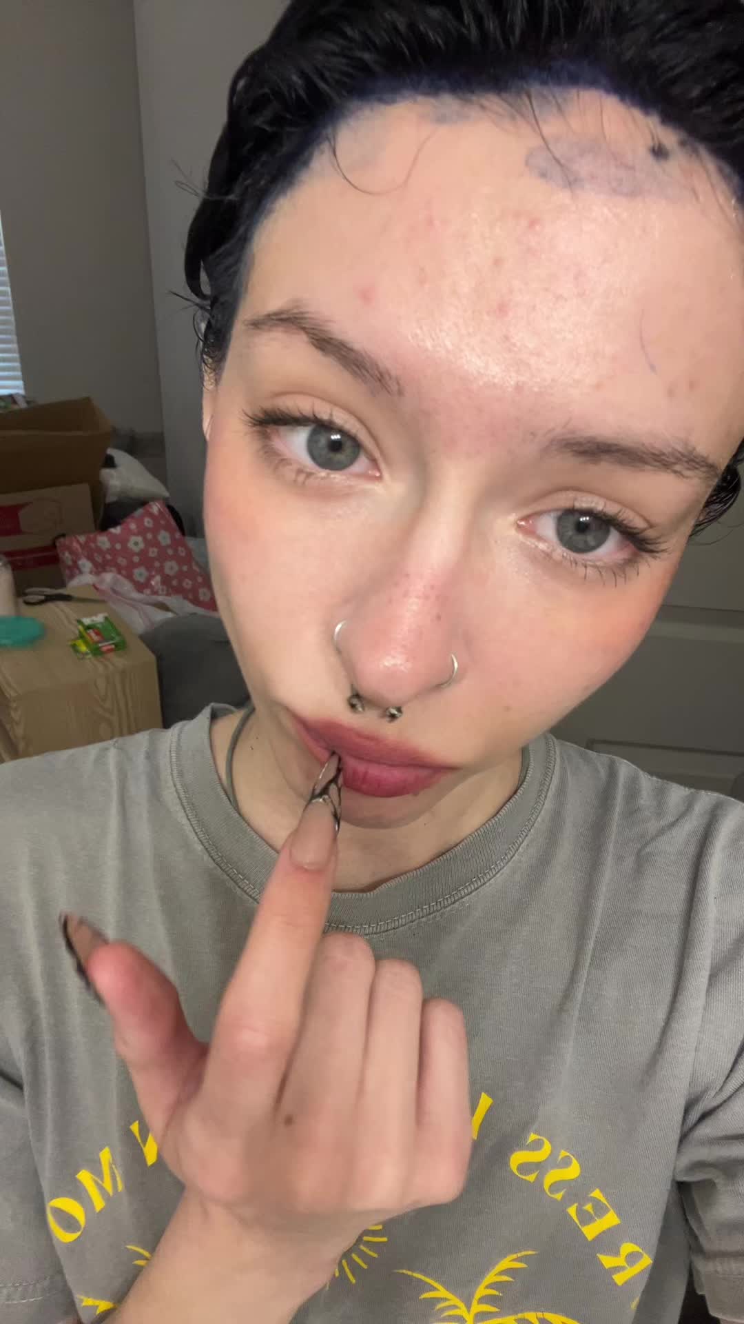 @j