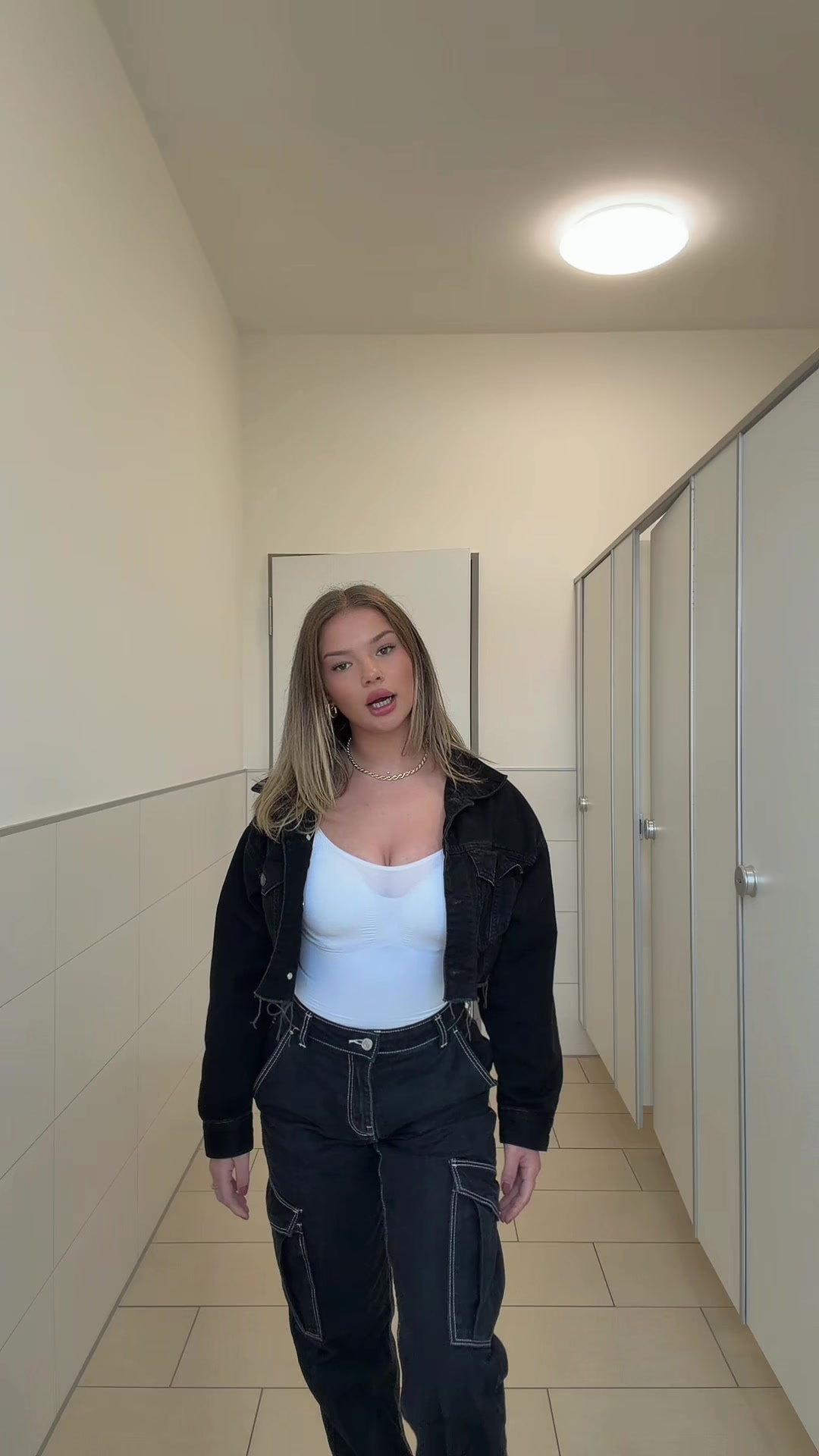 @𝐼𝑙𝑜 ❥