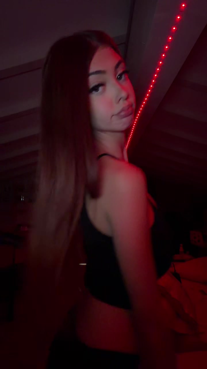 @𝒹ℴ𝓁𝓁𝓎🎀