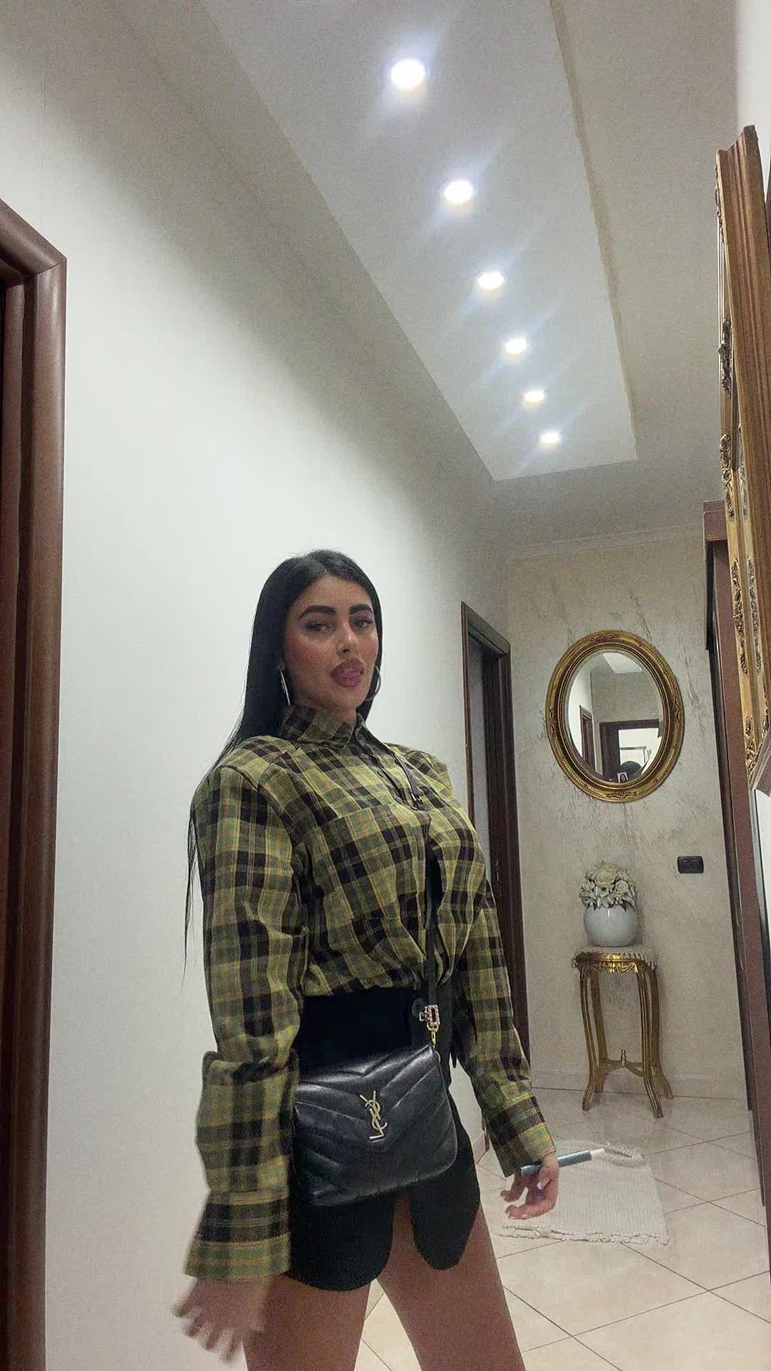 @𝐤𝐢𝐚𝐫𝐚